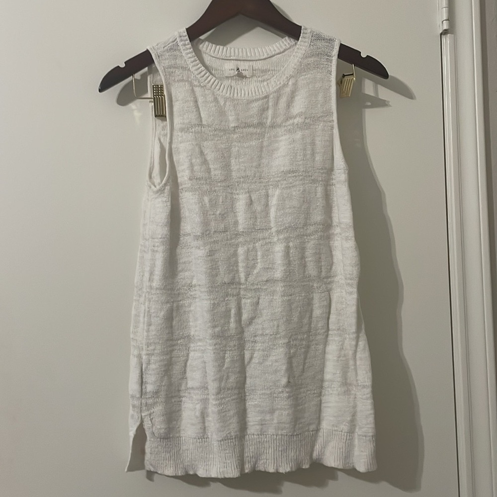 Lou & Grey White Sleeveless Knit Top Size XS